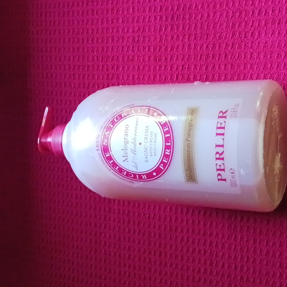 Perlier Mediterranean Pomegranate Bath Cream (33.8 fl. oz) unopened, in plastic